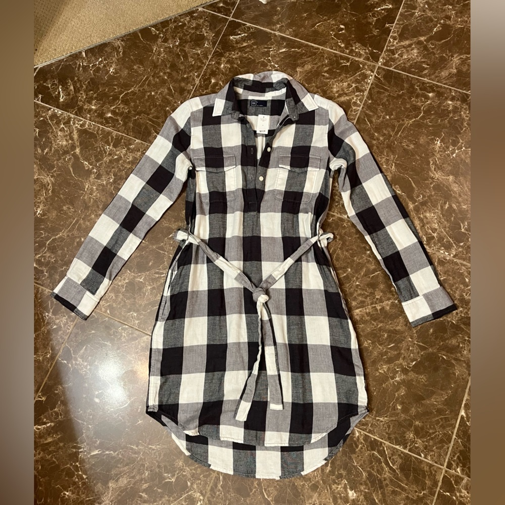 Gap Shirt Dress with pockets Sz Small